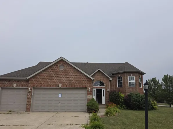 10475 Price St, Winfield, IN 46307