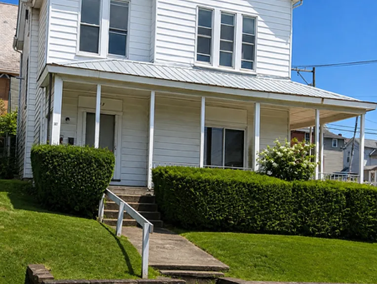 517 Walnut St — Photo 1