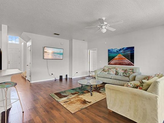 4th image of 2972 Siesta View Dr