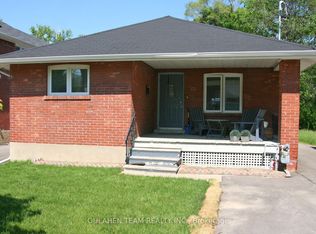 17 Bales Ave, Toronto, ON M2N 4S7