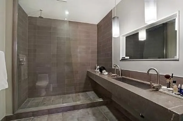 Sold by Corcoran | media 21