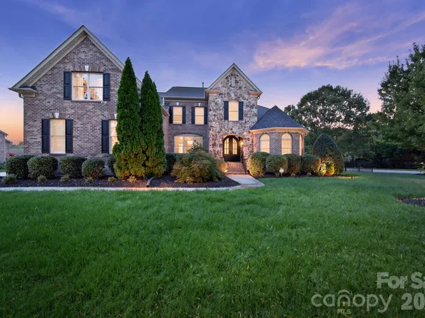 5017 Autumn Blossom Ln, Waxhaw, NC 28173
