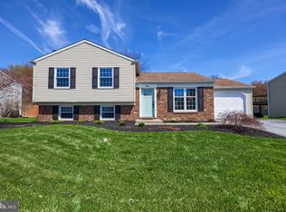 11 Cobblestone Dr, Willow Street, PA 17584