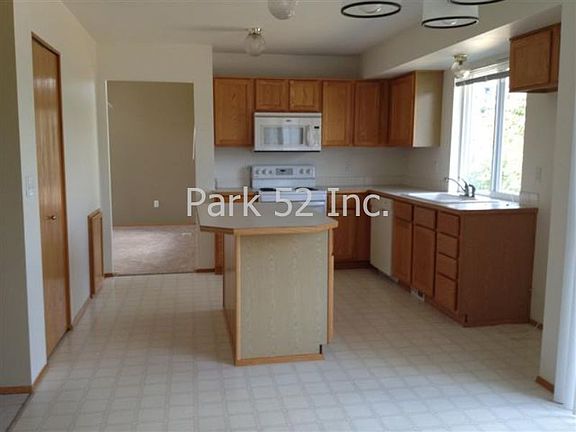 2nd image of 12421 200th Avenue Ct E