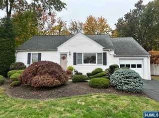 396 Ridgewood Rd, Westwood, NJ 07675