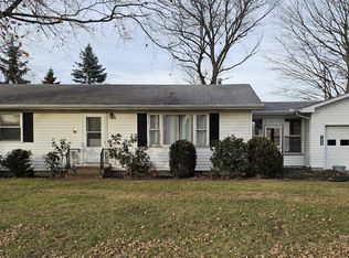 15046 Sandra Dr, Constantine, MI 49042