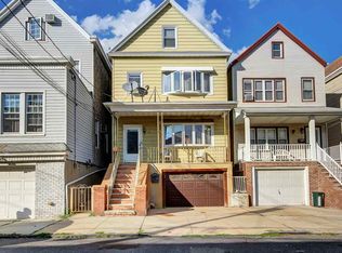 15 E 15th St, Bayonne, NJ 07002
