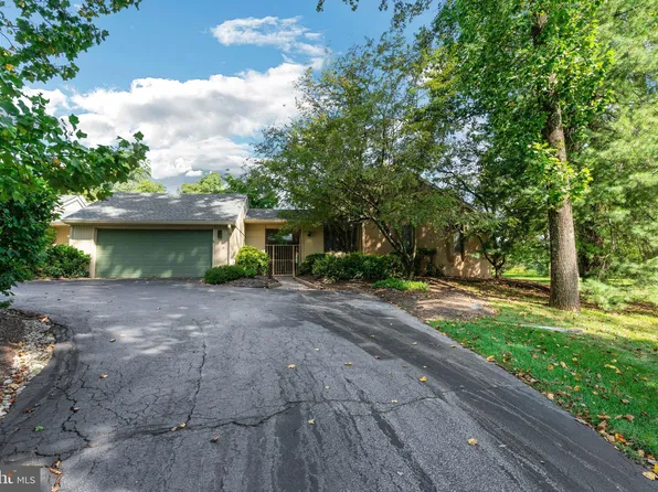 15 Toft Woods Way #I, Media, PA 19063