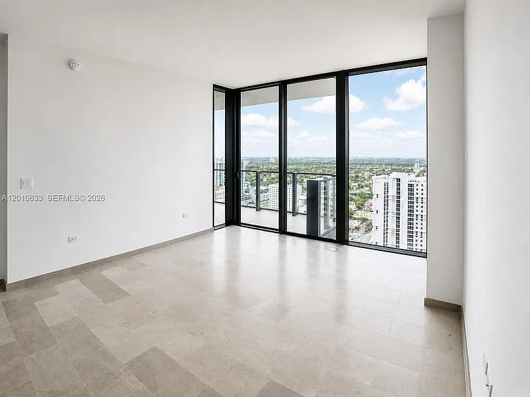 88 SW 7th St #2206 — Photo 16