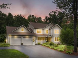 11 Macadamia Ln, Lewiston, ME 04240