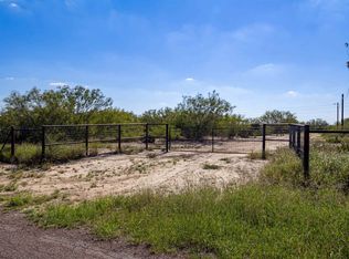 864 Well Ln, Laredo, TX 78045