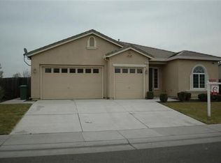449 Sparrow Dr, Galt, CA 95632