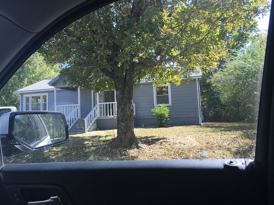1st image of 230 W End Dr