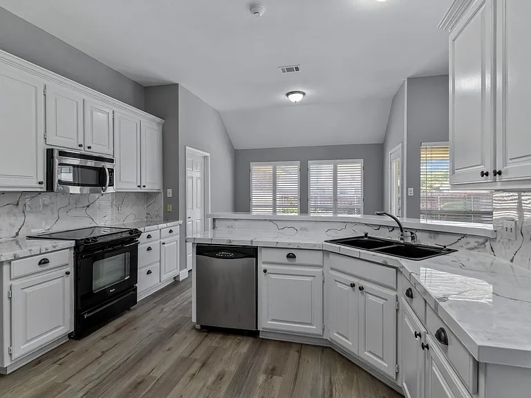 630 Lakewood Dr — Photo 15