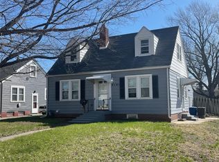 4101 Cambridge St, Des Moines, IA 50313