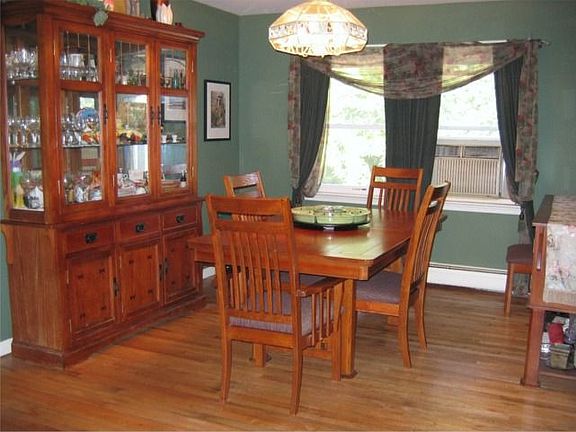 Dining Room w/Hardwood flooring