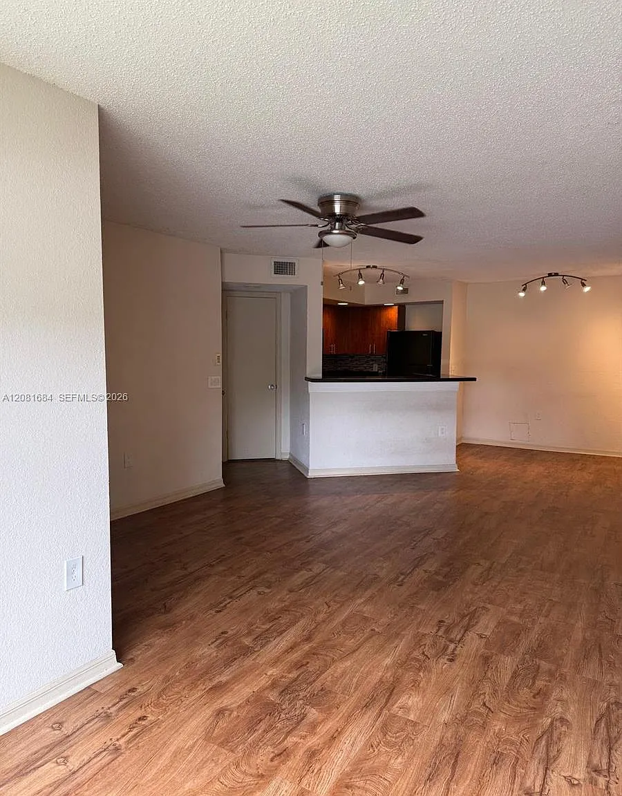 Isles At Lago Mar Condo — Photo 2