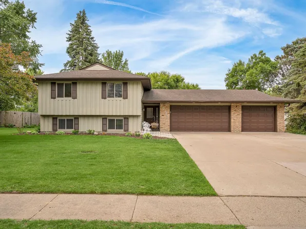 10789 105th Ave N, Maple Grove, MN 55369