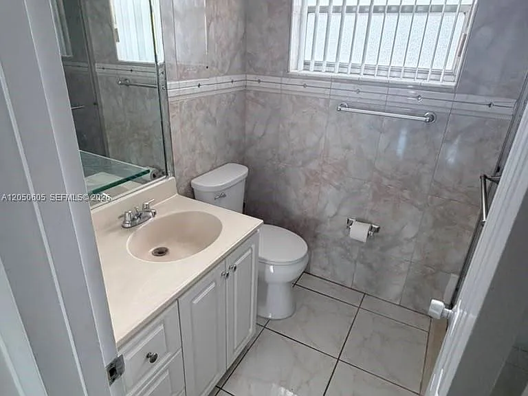19051 NE 2nd Ave #1503 — Photo 10