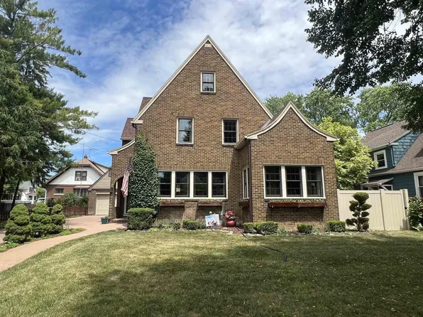 890 HUBBARD STREET, Green Bay, WI 54303