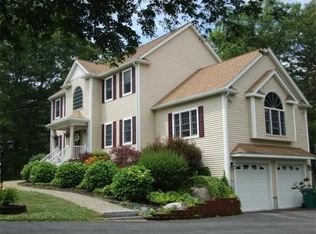 386 Richardson Ave, Attleboro, MA 02703