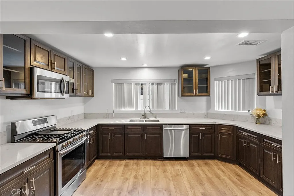 Building Photo - 7057 Middlesbury Ridge Cir #1/2