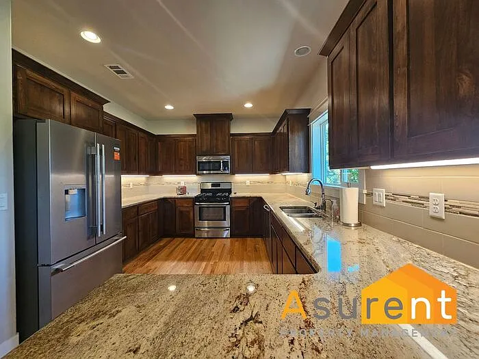 1160 Boulder Ridge St — Photo 14