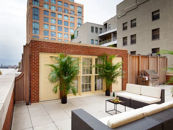 58 Bethune Street image 1 of 7