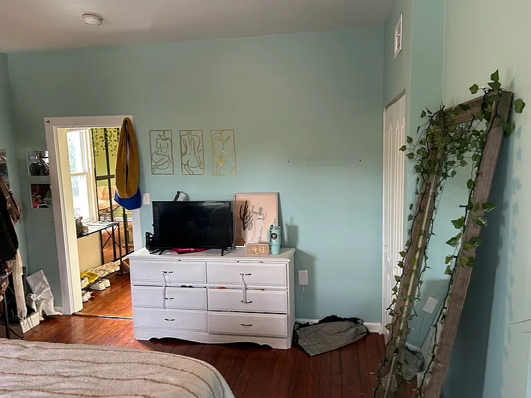 3001 Huntingdon Ave #2 — Photo 5