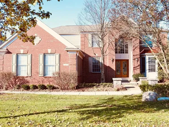 5234 Creekmonte Dr, Rochester, MI 48306
