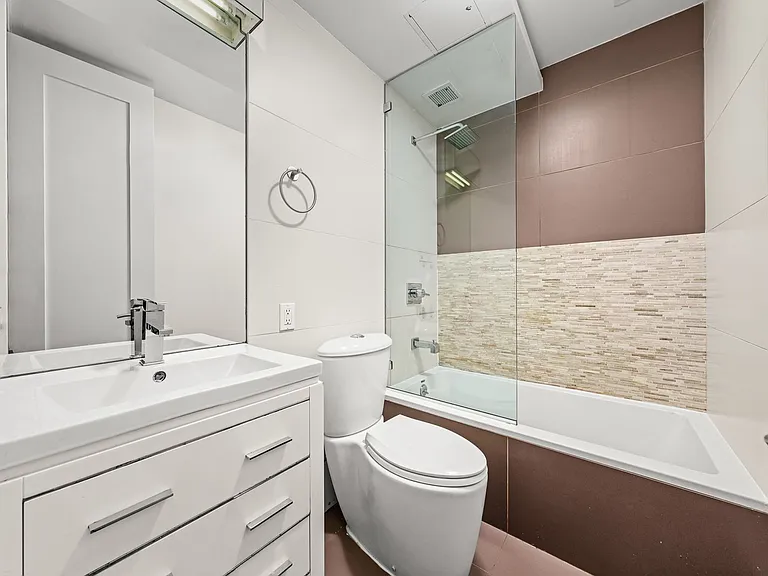 193 Bedford Ave #4B — Photo 6