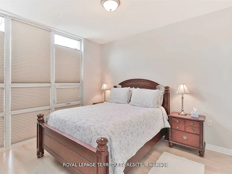 3830 Bathurst St #107 — Photo 8