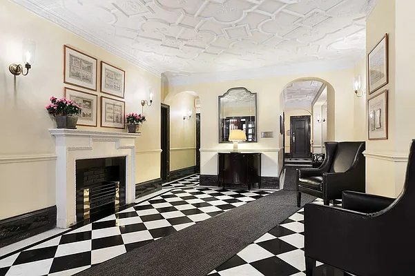 Sold by Compass | media 20