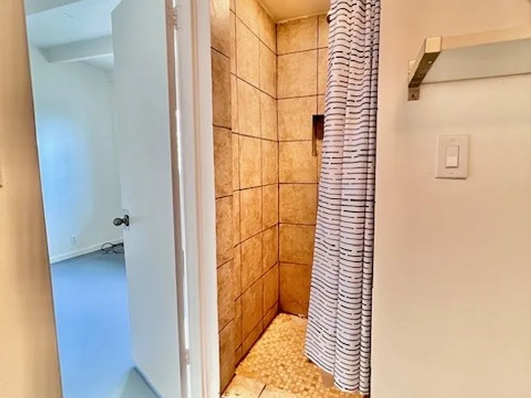 540 S Mountain View Dr — Photo 8
