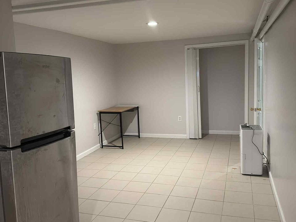 2nd image of 326 Ege Ave #G