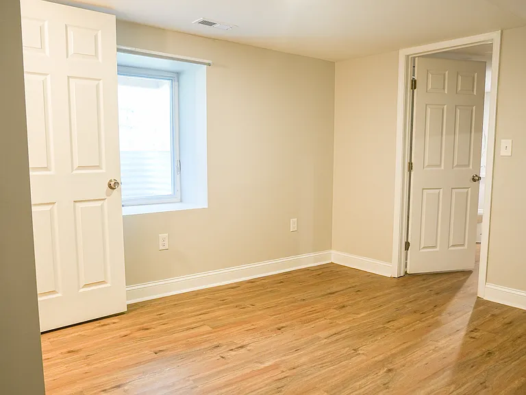 2205 Southern Ave — Photo 21