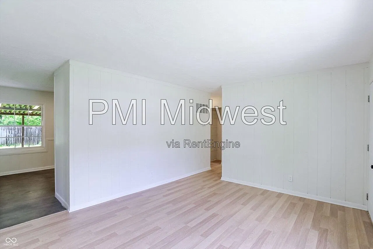 4 bed, 1.0 bath, 960 sqft, $1,495 — Photo 3