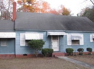 1918 Blake St, Fayetteville, NC 28301