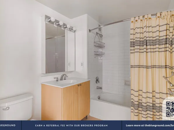 4-75 48th Avenue image 14 of 44