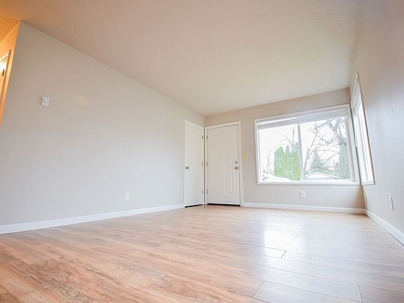 5th image of 3129-3133 19th Pl #3129
