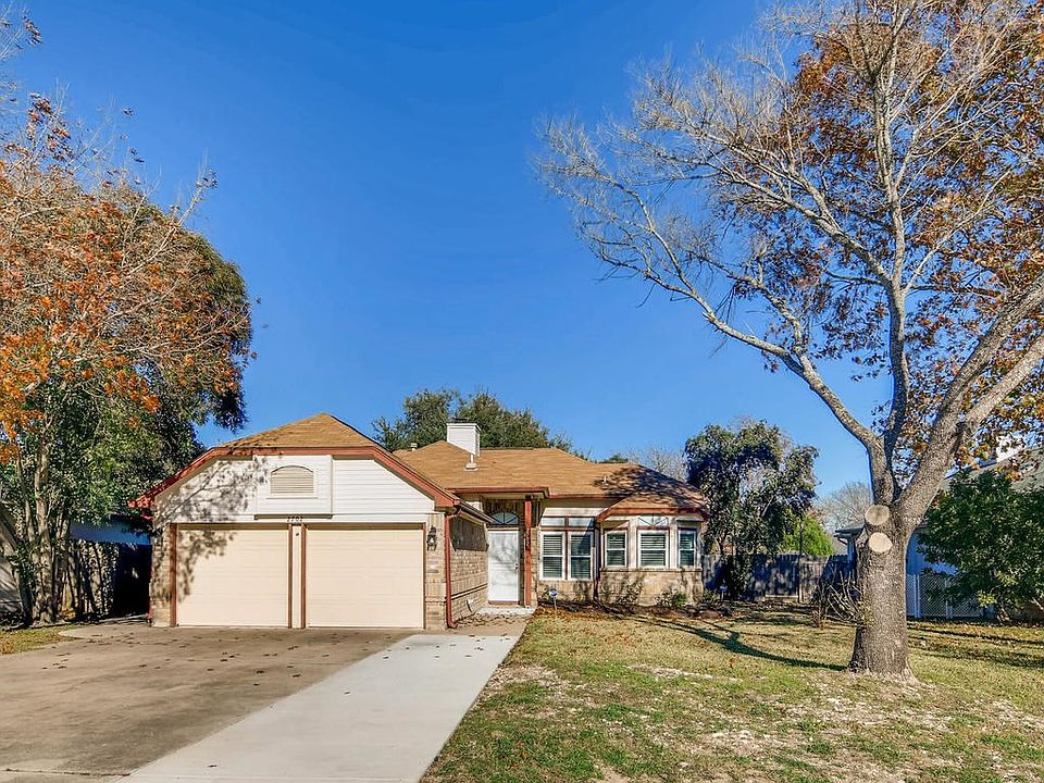 1st image of 2702 S Walker Dr