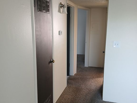 2nd image of 407 E 11th St #407