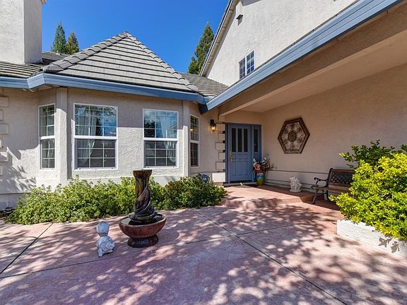 5th image of 2737 Carnelian Cir