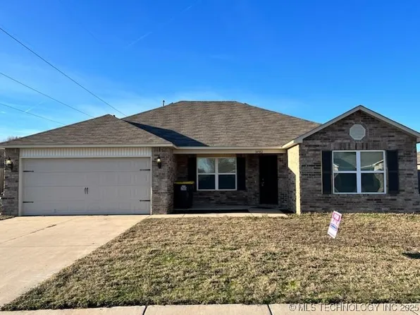 14982 S 276th East Ave, Coweta, OK 74429