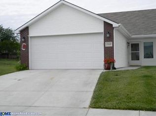 2320 Northline Ct, Lincoln, NE 68521