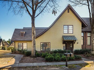 1551 Inverness Cove Ln, Birmingham, AL, 35242