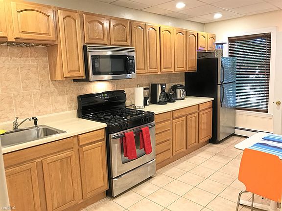 130 West 8th St. #2 Boston - South Boston Shared Unit Photo