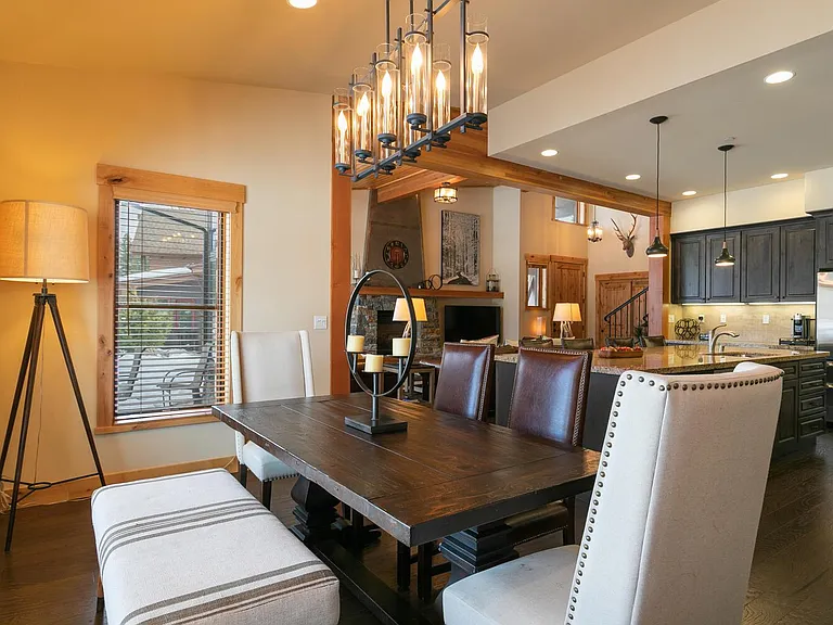 10108 Sagebrush Ct — Photo 6