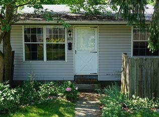 383 Lamberton Ave APT E, Barberton, OH 44203