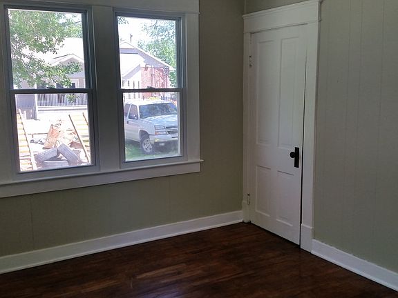 4th image of 707 S Tremont Ave